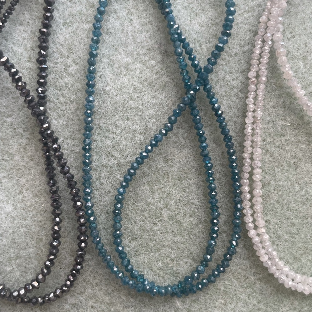 Faceted natural Diamond strands